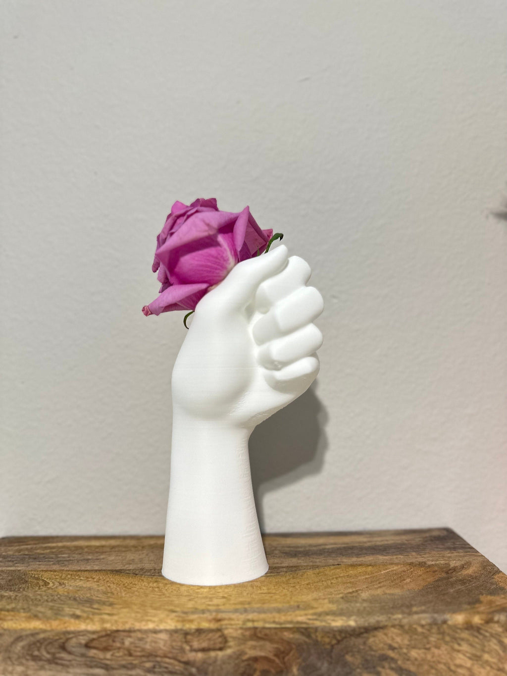 hand vase for flowers, 3D printed vase, vase hand, flower vase, unique art vase Hand vase, dried flowers holder, modern hand vase