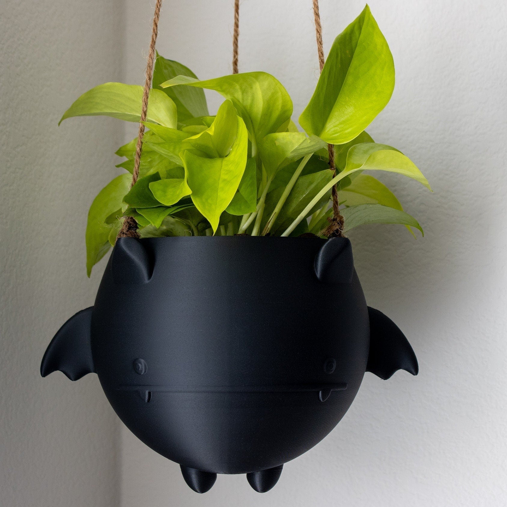 Bat Hanging Planter Pot - Hanging kit included - Flying Bat - Succulent Planter - 3D Printed - Gardening Enthusiasts- Halloween Decor
