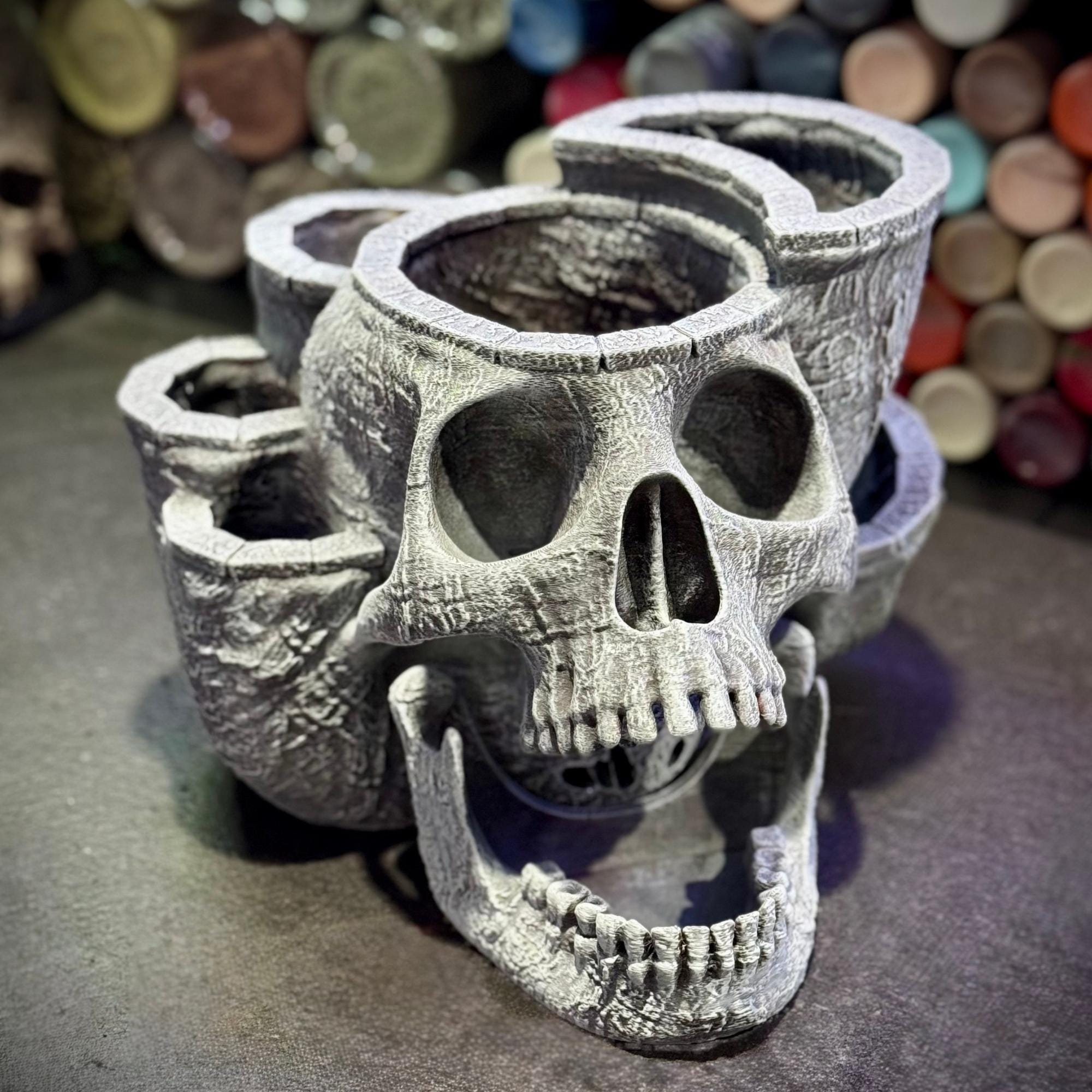 Skull garden planter With Drainage Tray - Skull Planter Pot - Succulent Planter - 3D Printed planter - halloween decor - Goth Decor Planter